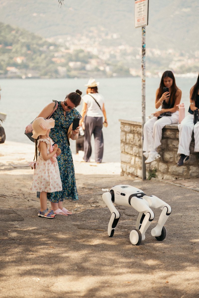 Primebotglobal's tweet photo. Little one, zero fear. Just pure Milan street magic with T1.👧🏼

#Primebot
#Yourmateyoumade
#transformablerobot 
#T1Robot
#personalrobot 
#robot 
#Robotics https://t.co/QDoUqPnzYc