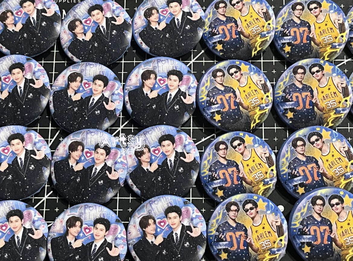 TheArtsy_PH's tweet photo. #ARTSY_Samples 

✿ 1.25” Button pin glitter coated

#PondPhuwinRendezvousInPH https://t.co/6ZkQO1vKZD
