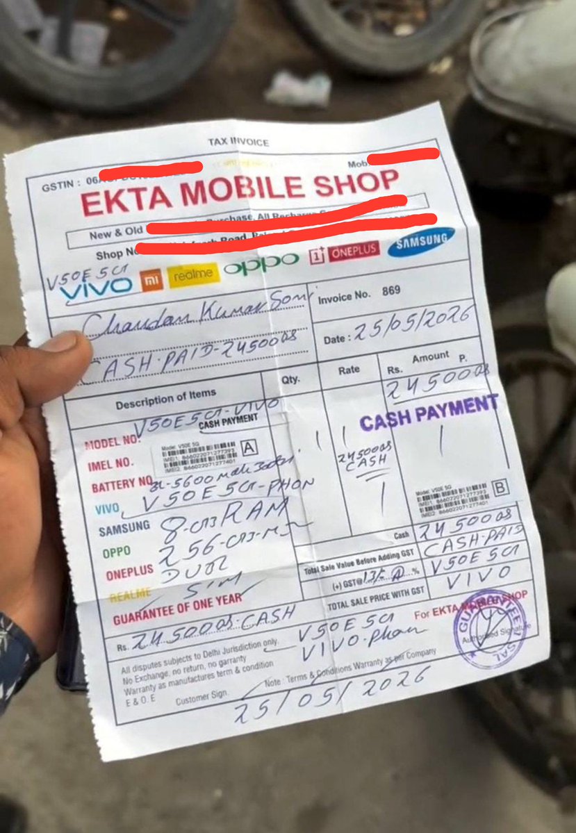 sonali0_'s tweet photo. A ₹24,000 smartphone for just ₹10,000!😲

A man walked into a mobile shop with his wife and said he urgently needed money, so he wanted to sell his phone. To make everything look genuine, he even showed the purchase bill and his ID proof.

At first glance, nothing seemed suspicious. The phone looked fine, the documents matched, and the deal appeared to be a bargain.

But the real story came out later.

When the shopkeeper inspected the device more carefully, he discovered that the original display had already been replaced with a low-quality screen. The phone was also performing very slowly, and several technical issues started showing up.

According to the shopkeeper, this wasn't an isolated case. Several other people had previously brought in phones with similar hidden defects.

The lesson is simple: never trust a deal just because the price looks attractive. Even if the seller provides a bill and ID proof, always inspect the device thoroughly or have it checked by a professional before paying.

Because sometimes a phone that seems like a ₹10,000 bargain can end up costing you much more in the long run.