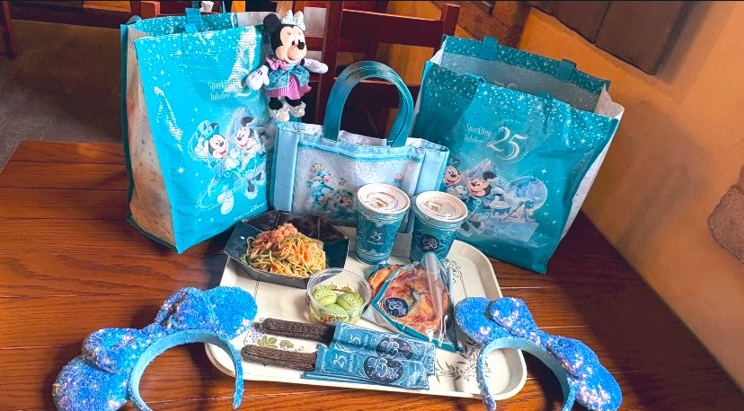 yuki3d22's tweet photo. サッカーオフシーズンの週末
25周年のディズニーシーへ✨
💎スパークリングジュビリー💎
#東京ディズニーシー25周年
#スパークリングジュビリー https://t.co/F31W8ePgJy