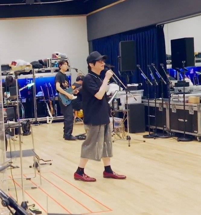 motokikawaii's tweet photo. 모토키오빠 어째서 이런 코디가 탄생한거야
신발 왜케 길어 https://t.co/7DHdQ7QaFY
