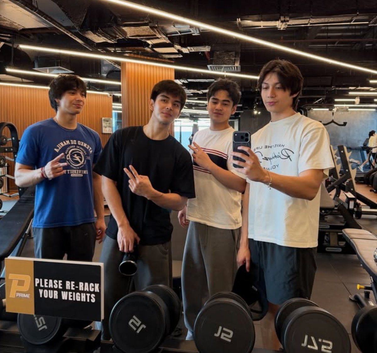 RosemarieC3417's tweet photo. Workout buddies Miguel with Inigo,Rave and Baste on Inigo IG Post 

#MiguelVergara https://t.co/JhwcWVofgy