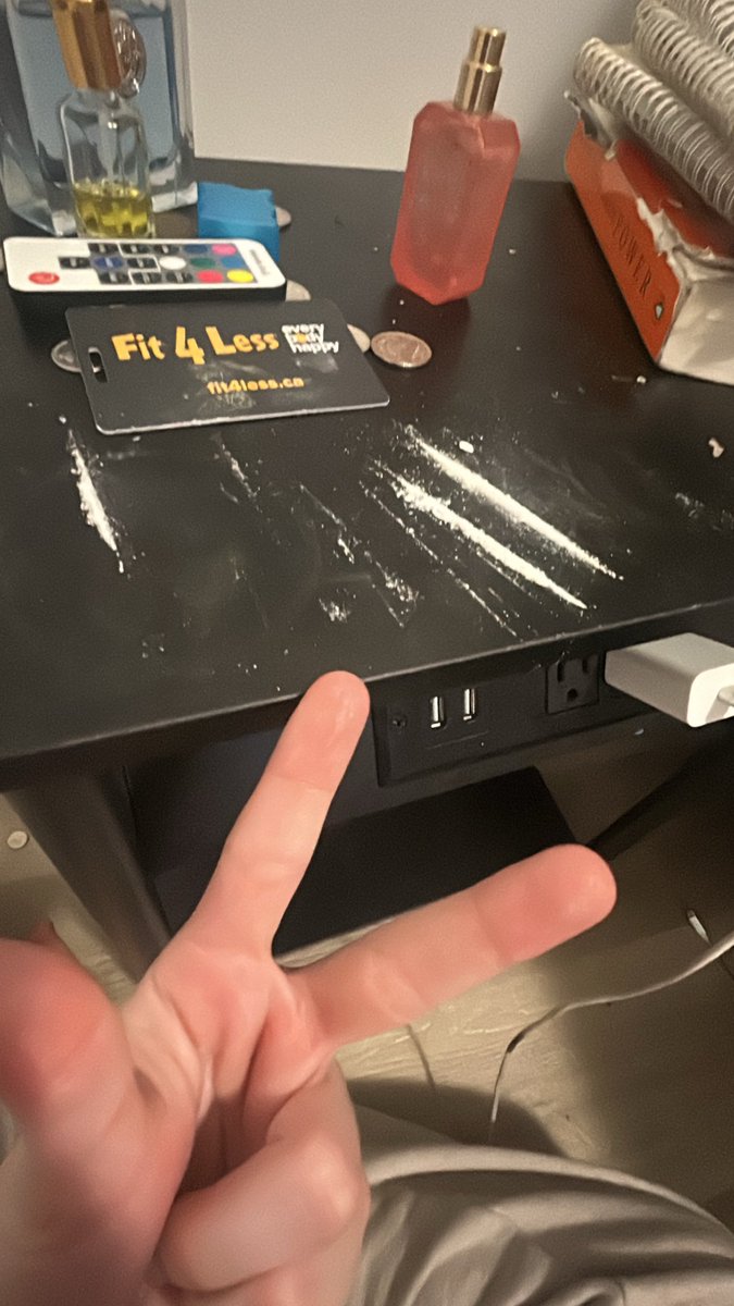 iluvfraudd's tweet photo. Yayyy meth n xannyyysss
#drugtwt #moothunt〃・ https://t.co/AVAdyAfyVz