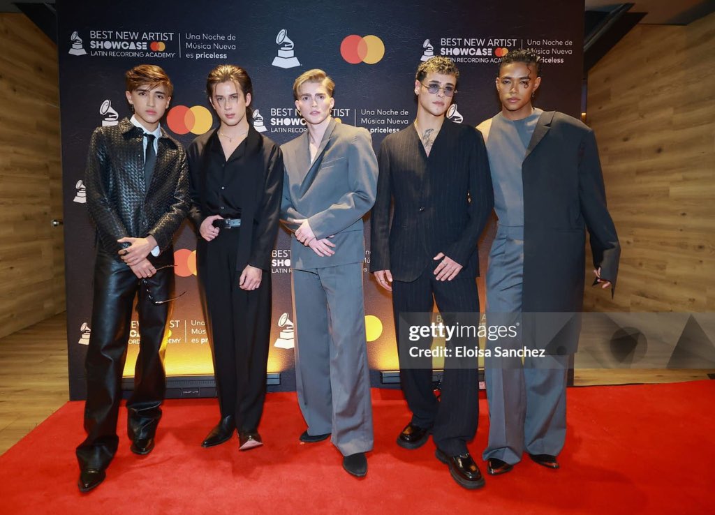 ALEJXCORE's tweet photo. é a primeira vez que temos os bravinhos no gettyimages???????????????? https://t.co/Ke9DM60VTP