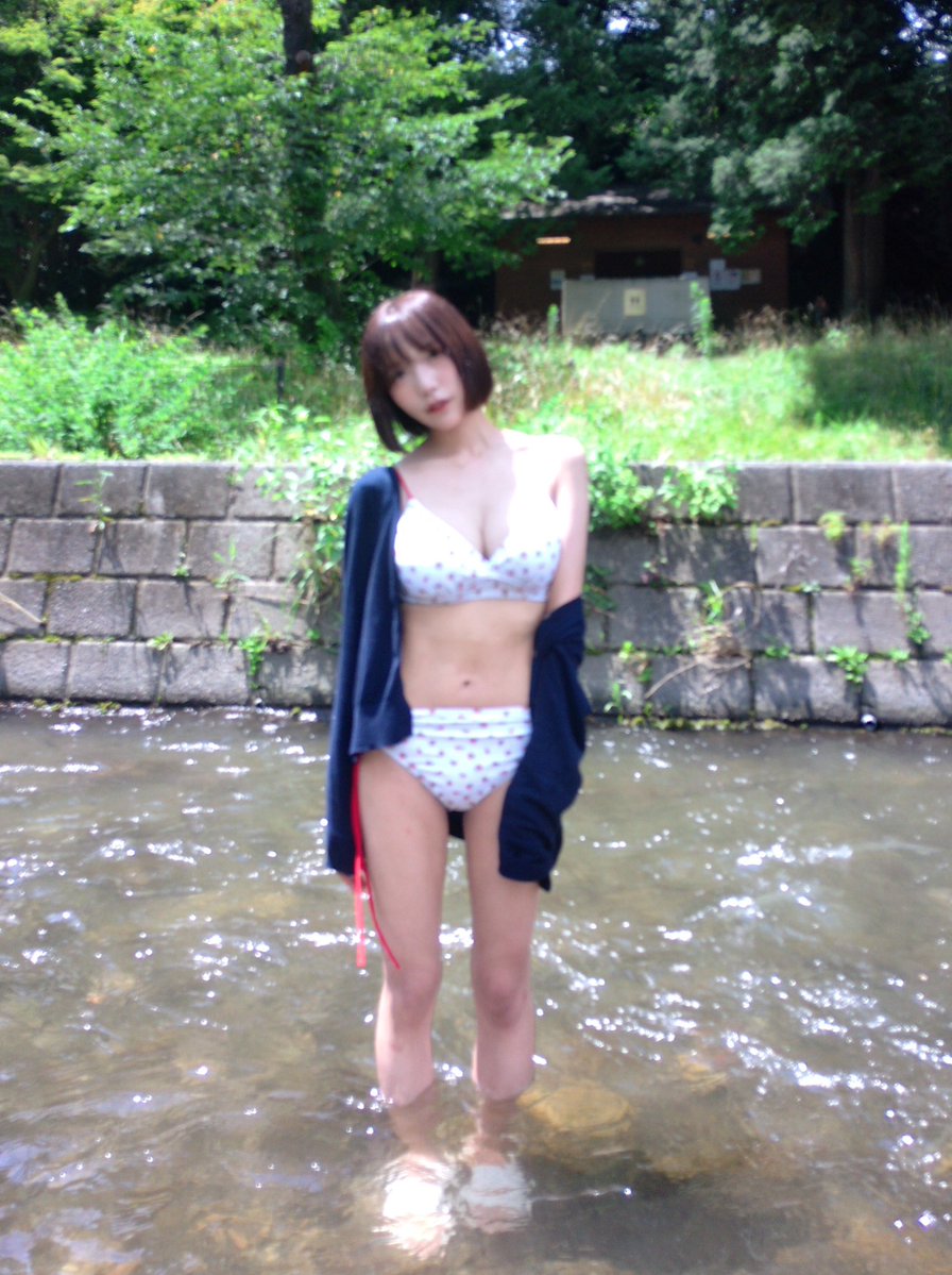 shinoeep's tweet photo. 夏だいすきなのに短すぎる https://t.co/SnnCriAkWi
