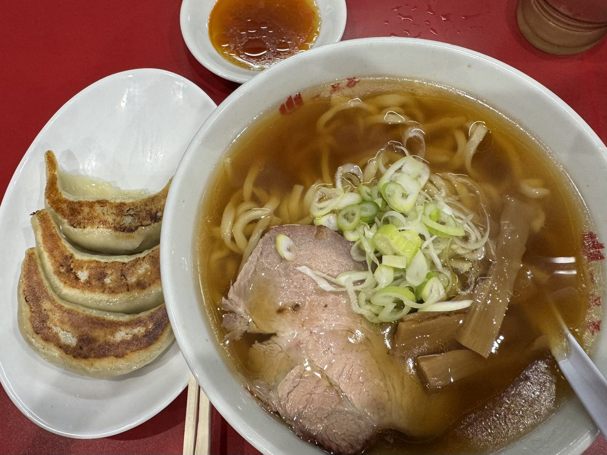 920w's tweet photo. 夏研仕込&amp;リハ終わって、ラーメン🍜食べてます。 https://t.co/ZTomN30nSl