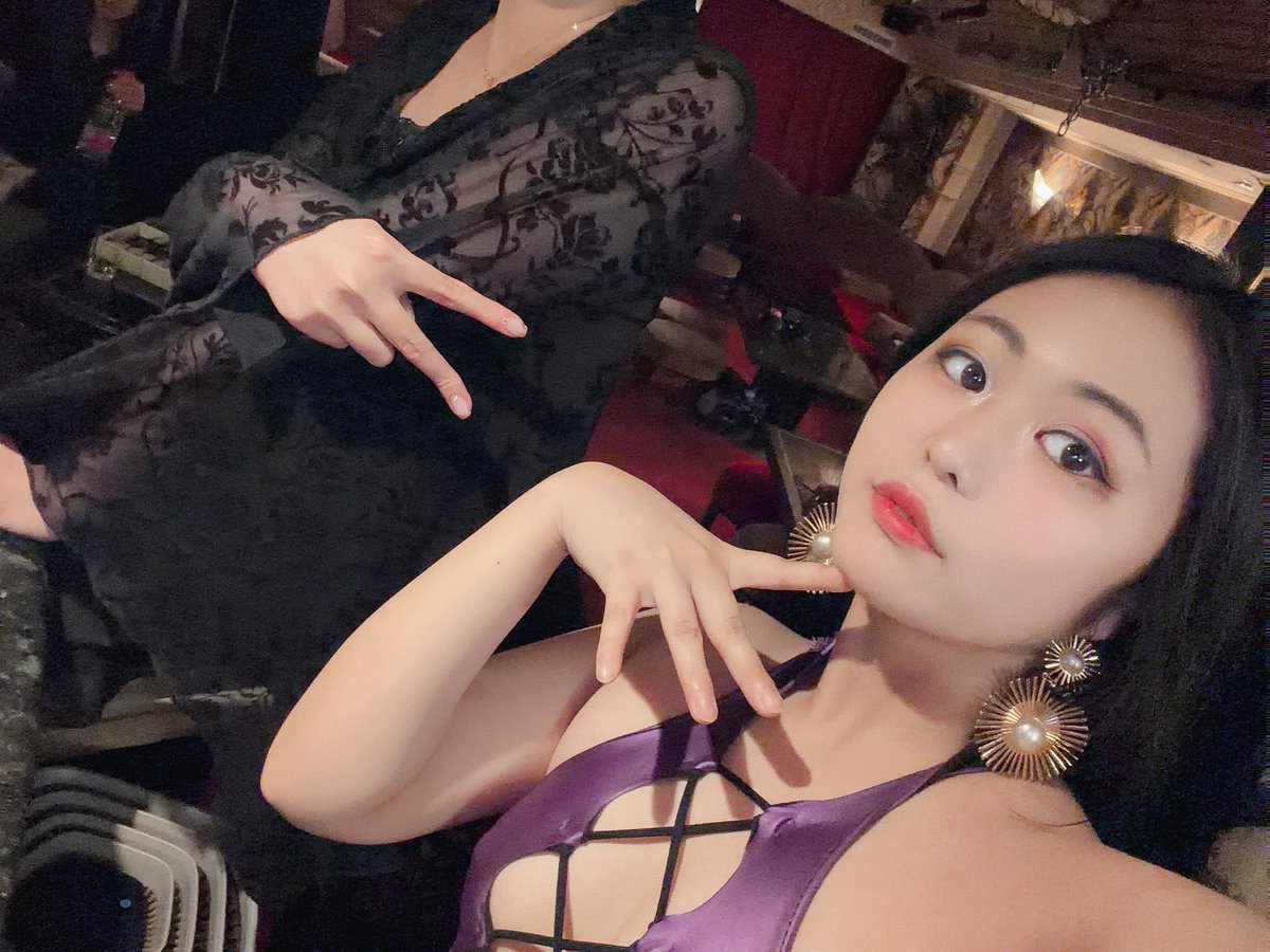 BARBARA_fuji's tweet photo. 同期組でばるばらいん〜💜

in( @barbara_kyoto )
with( @BARBARA_rare ) https://t.co/YGmISY3U5t