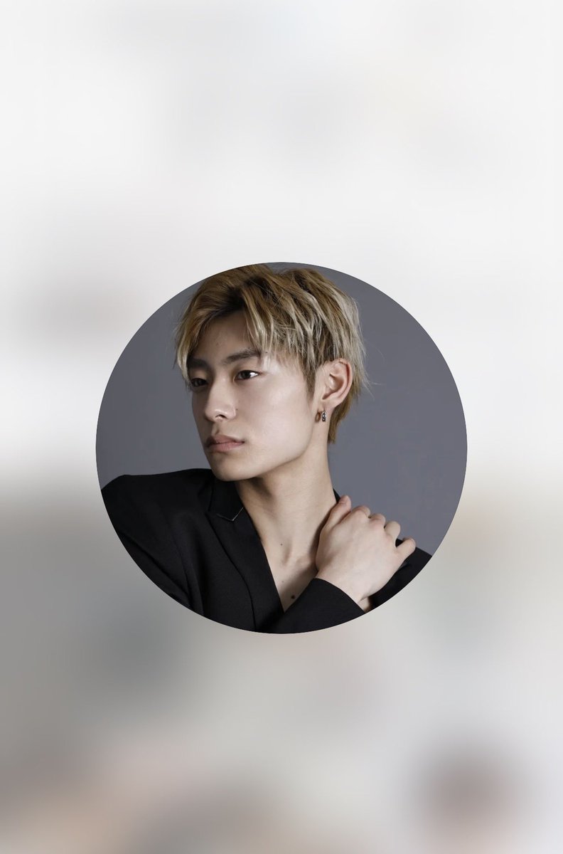 h14luv_'s tweet photo. 髙松アロハ 左肩持ちがち https://t.co/WvKIZ4EcEf