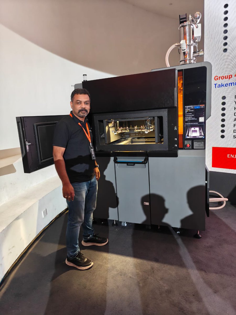 BEACONIndia_3D's tweet photo. Getting hands-on with the all-new Formlabs Fuse X1 at the Formlabs APAC Partner Summit. 👏

Mr. Vinod V, Business Head – India, BEACON, explores Formlabs' latest industrial SLS 3D printer up close.

@formlabs 
#Formlabs #FuseX1 #APACPartnerSummit #BEACONIndia https://t.co/OquZnnOgWL
