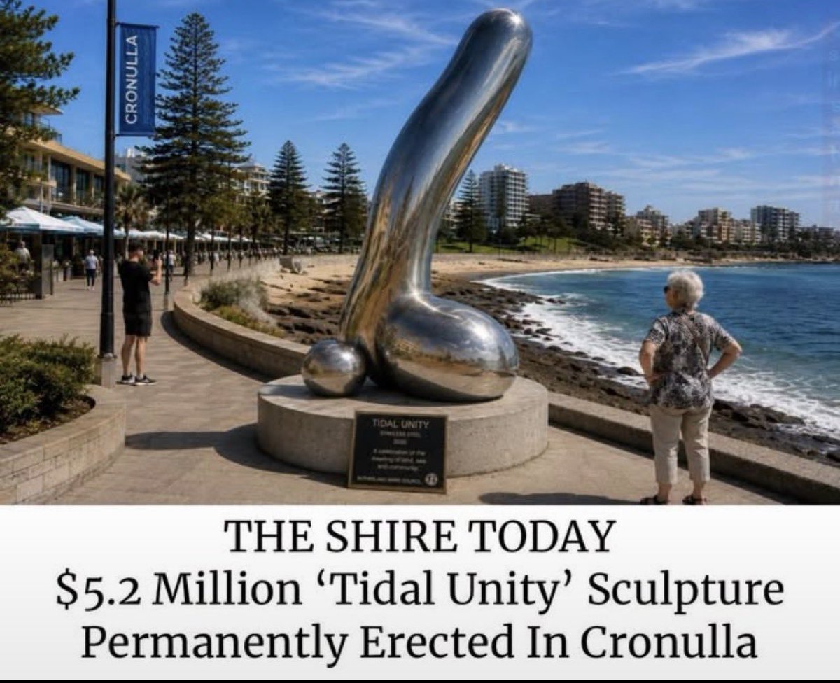 rav73's tweet photo. @NRL 2026 Champions Cronulla with their spoils https://t.co/rJr3epXAm5