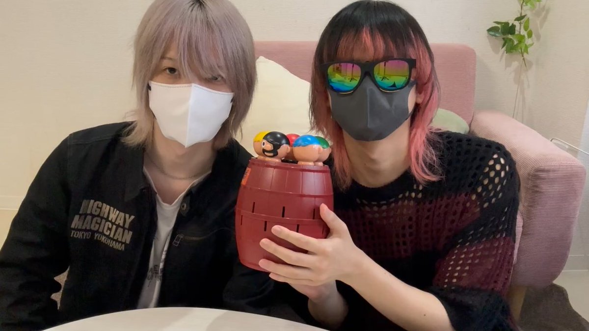 forxea's tweet photo. 【動画投稿】

「歌い手危機一髪」を投稿しました

 ↓↓↓
https://t.co/eD0ipvqzhN

感想は #ふぉるせあ とコメント欄でお待ちしてます https://t.co/2kf764RadJ