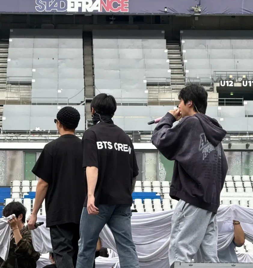 koovarbie's tweet photo. Jungkook via. @/jin instagram post!! https://t.co/YS39deThsD