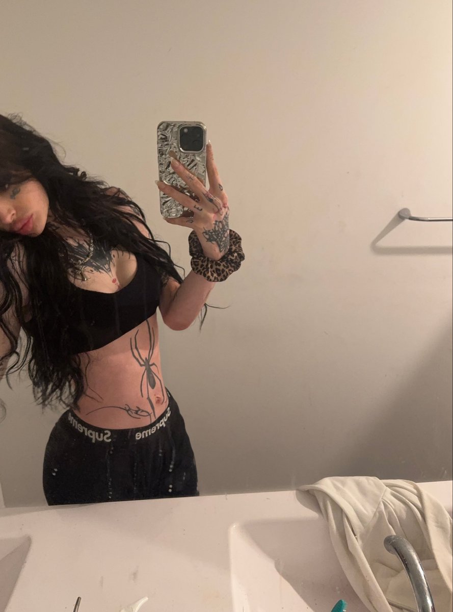 dirtydansdick's tweet photo. In ur homeboys underwear btw ❤️ https://t.co/Vtjy77IZ4r