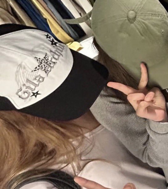 elenaspics's tweet photo. #ELENA | in the latest TUIDE instagram update https://t.co/xNNYgVLR1G