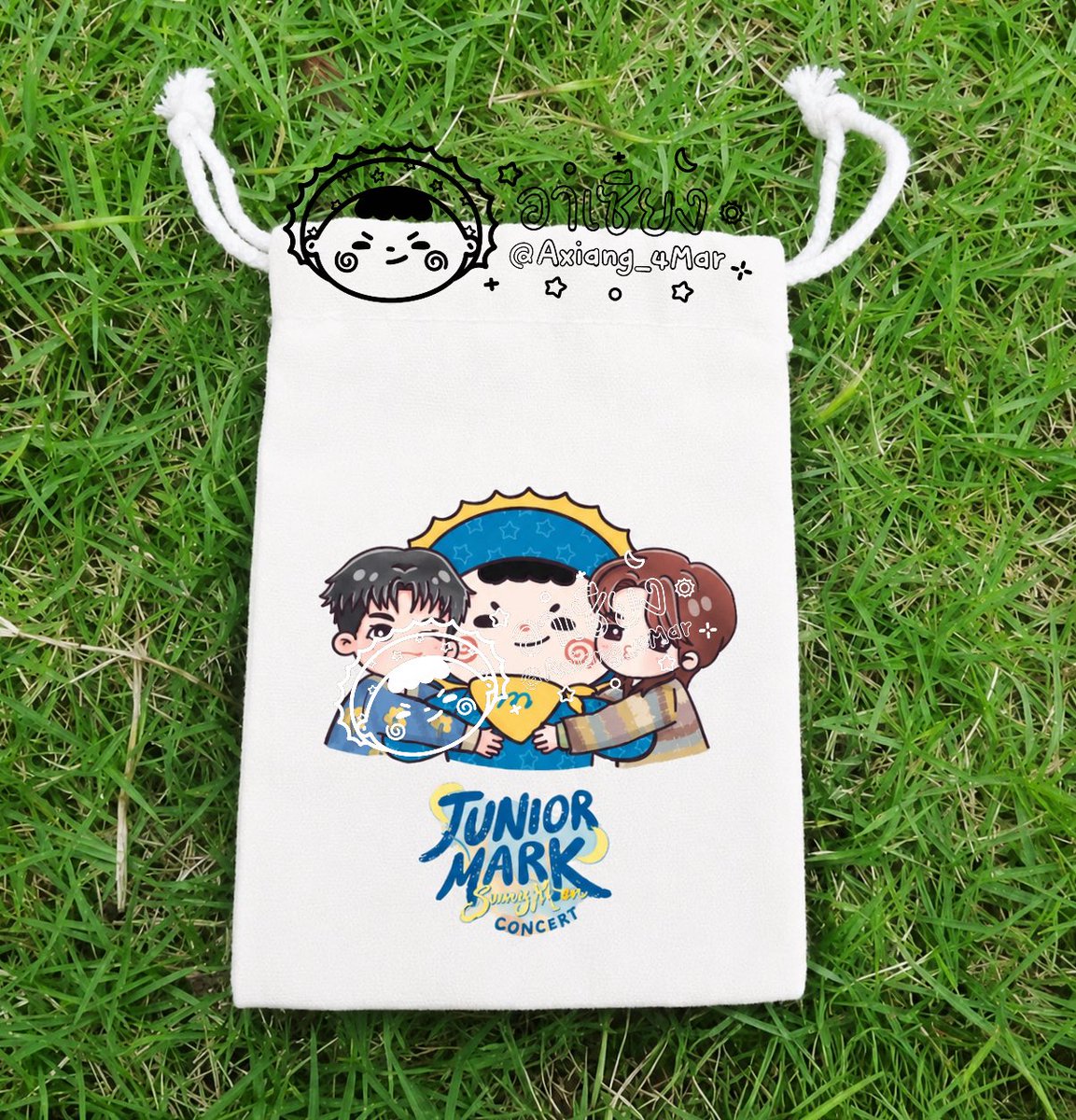 Axiang_4Mar's tweet photo. GAW for  #JuniorMarkConcert ช่วยมารับน้องไปเลี้ยงด้วยนะงับ 💛💙💫

📍BITEC LIVE 7,8,9 Aug (random) 😂

☼ ┈ #JuniorMark #junniorrs #markjrtn ┈☽ https://t.co/aL0ApFJakc