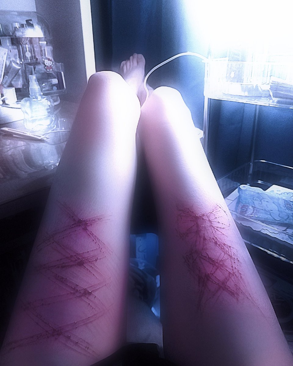 impulse1m's tweet photo. SFX MAKEUP
FAKE BLOOD https://t.co/02V5XgkzJK