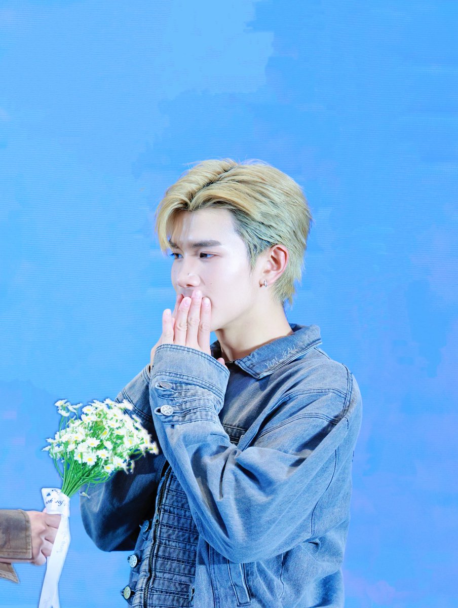 Yun_ikall's tweet photo. do some ps 💐
#geminifourth https://t.co/iIIWjILkq7