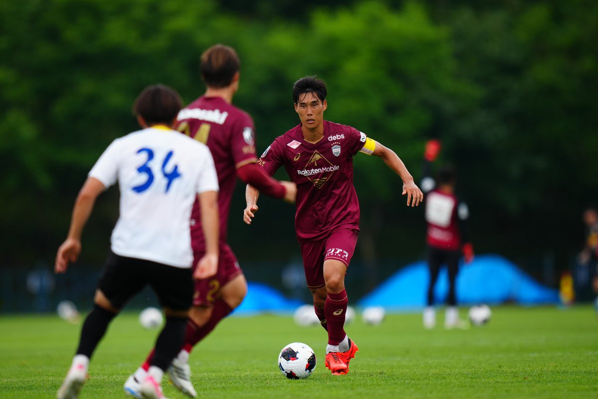 visselkobe's tweet photo. #楽天モバイル最強キャンプ2026 𝔻𝔸𝕐 𝟙𝟙

トレーニングマッチ
🆚FC今治（30分×4本）

3本目 2-0 ⚽️得点者 #郷家友太 #日髙光揮
4本目 2-1 ⚽️得点者 #郷家友太 #アンデルソンロペス

🔗最強キャンプ特設ページ
https://t.co/9vSwO6wK77

#visselkobe #ヴィッセル神戸 https://t.co/UBZpAKPo7Q