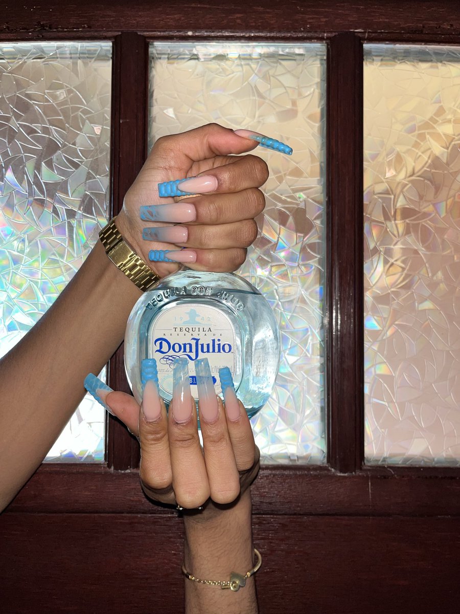 creolecreateher's tweet photo. random 2022-2024 summer sets 💅🏽 https://t.co/y59lmWrheF