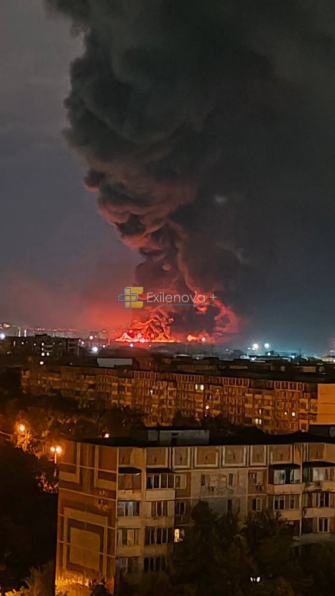 Maks_NAFO_FELLA's tweet photo. Wildberries in Krasnodar overnight 🔥👌

1/2 https://t.co/2dG1YvXKLo