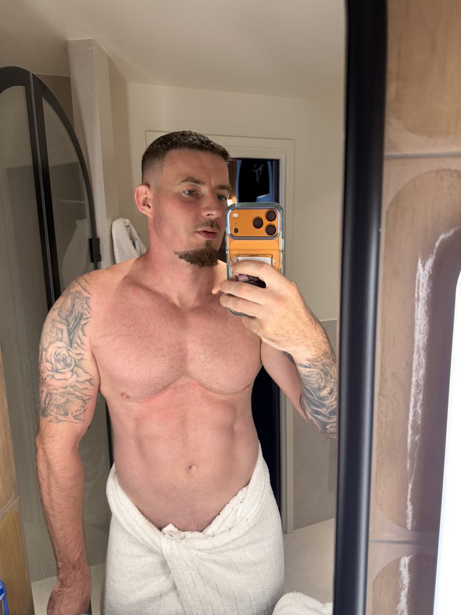 Hardtomxxx2's tweet photo. Buenas Dias baby 🇪🇸 https://t.co/dElYmbo1t0