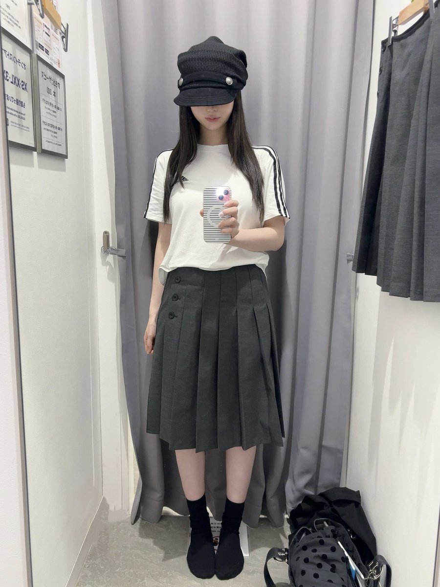 bbublequm's tweet photo. กระโปรง GU ตัวนี้น่ารักมากค่ะ ใส่ได้บ่อยแน่นอน 890฿ มี size xs-3xl เลยค่า https://t.co/TrJP8bKauz