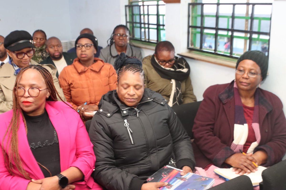 DBE_SA's tweet photo. Director-General Mathanzima Mweli is engaging with key education district officials at Zwelakhe Secondary School in the Alfred Nzo West Education District, Eastern Cape. The engagement focuses on strengthening collaboration, improving district support and advancing quality education across the province.
#DistrictSupportProgramme #EducationZA #GovZAUpdates