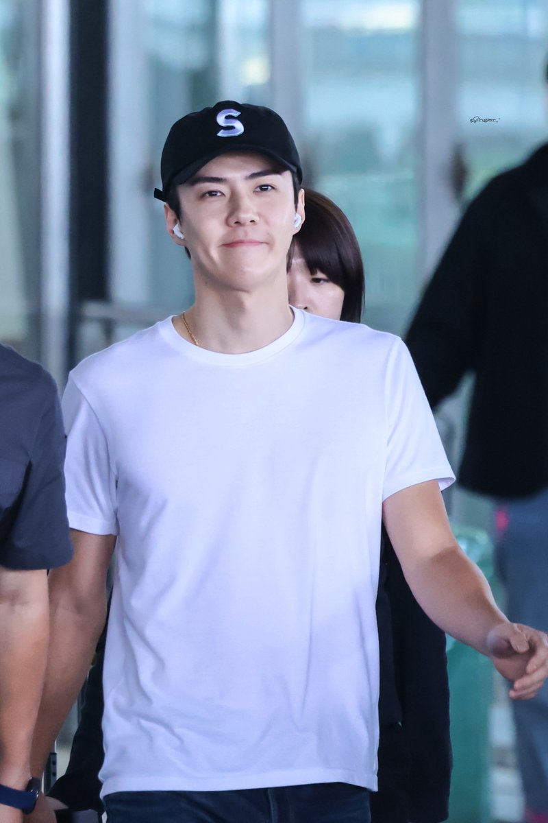 Shgler_'s tweet photo. 260722 BKK🛬

#세훈 #SEHUN #오세훈 #sehun https://t.co/rLIEom0R7Y
