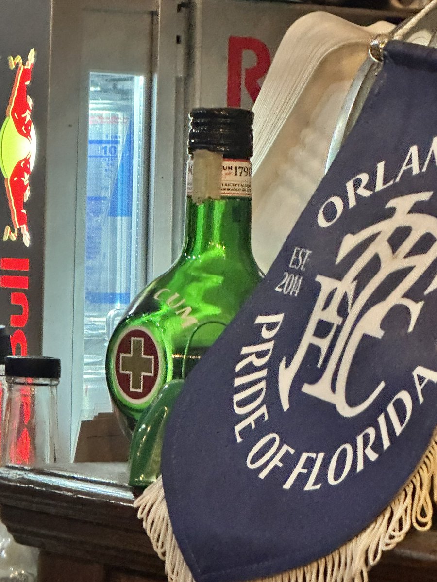 Tericlewis's tweet photo. Wtf my bar got going on https://t.co/62ssRk2xeI