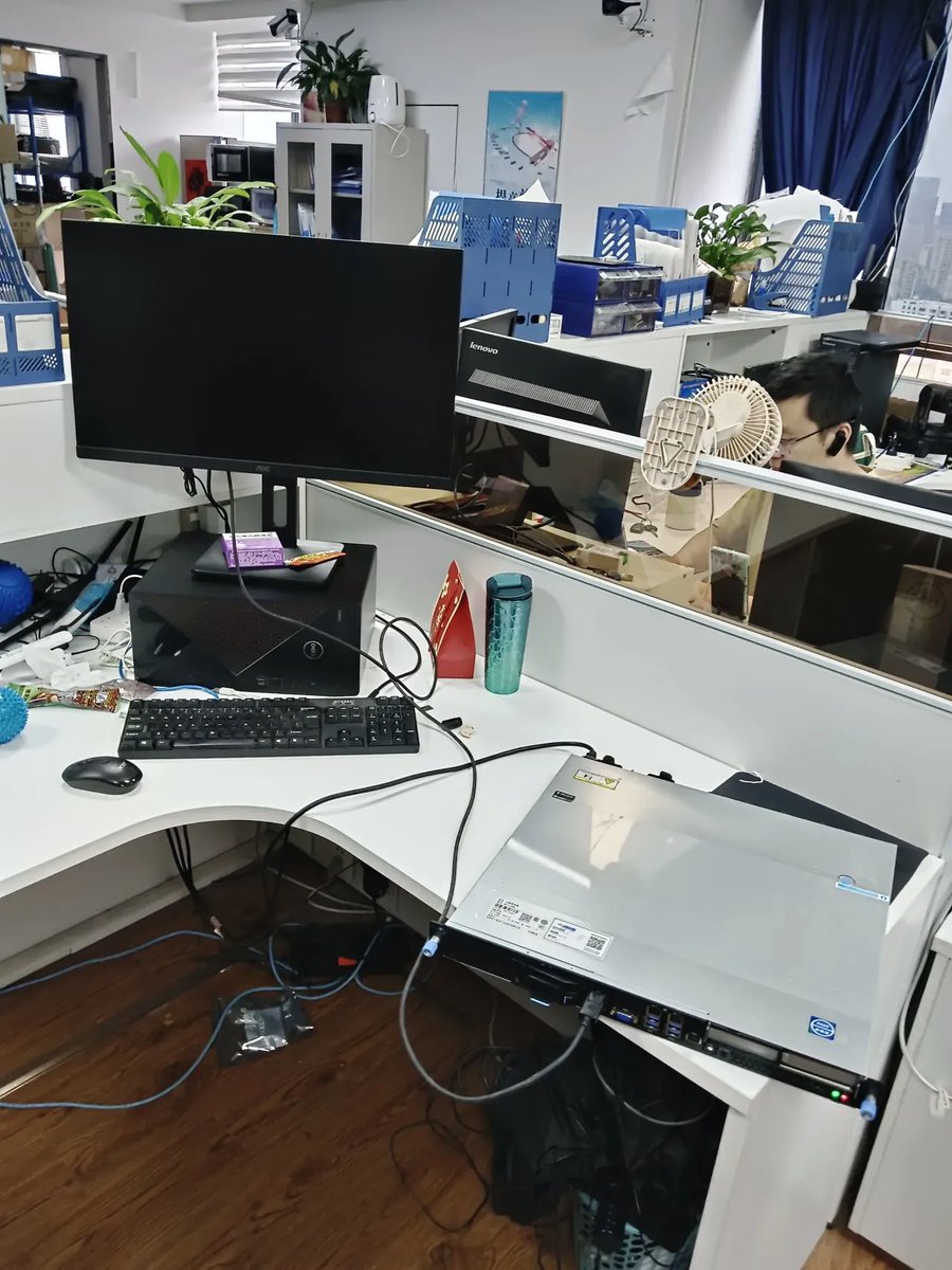 Il95UP8AyiZKK4W's tweet photo. Just knocked out a quick report for the morning meeting — love small wins that keep the day on track! ， https://t.co/5ZZ5S7Jjpe