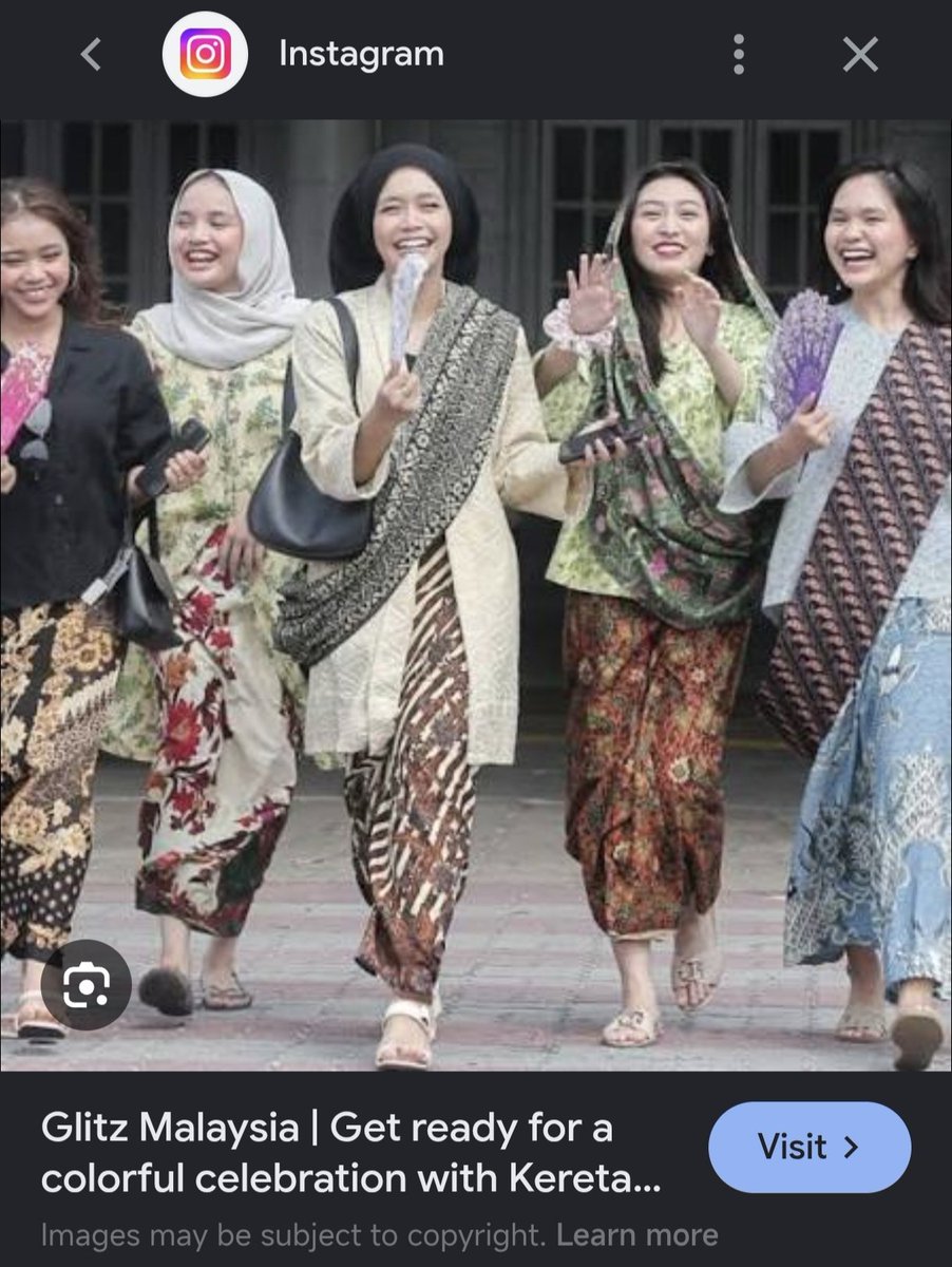 IzyClover's tweet photo. @sylwenon the female version is of flower motive.  which we call batik. which you can also find in Indonesia. can refer to the pictures below https://t.co/E9qQpYDmSw