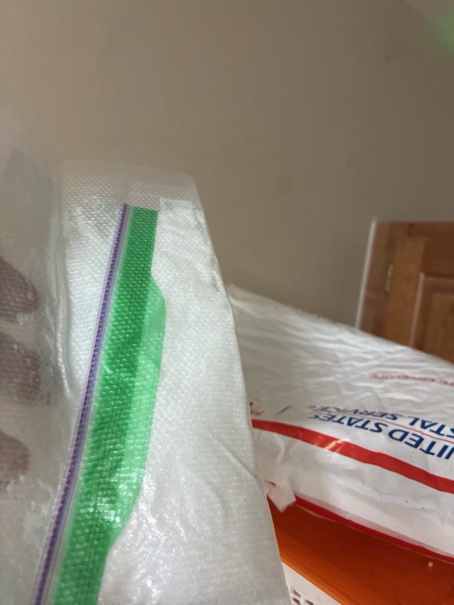 Kettari_'s tweet photo. Always on point. Another successful delivery! 🚚     
Smooth from start to finish.
#drugtwt #coketwt #smoke #satisfied https://t.co/jN5Hix9nvp