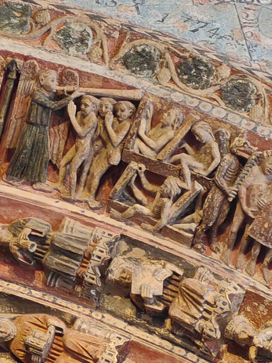 RafaelRivert's tweet photo. Fuimos a ver, casi por causalidad, la Portada de la Majestad de la colegiata de Toro, una obra maestra del gótico que conserva casi toda su policromía. Fue una experiencia cercana a lo místico. Gratis total, solos, en silencio. Pude explicarle a mis hijos el significado de + https://t.co/YRLlwSPsp9