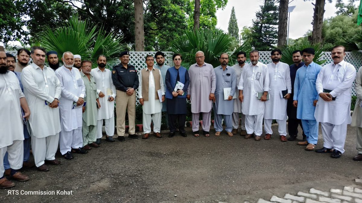 rtpscommissionk's tweet photo. چیف کمشنر اور سیکرٹری آر ٹی ایس کمیشن کا ضلع کوہاٹ کا ایک روزہ دورہ https://t.co/gL3Ib1NfSb