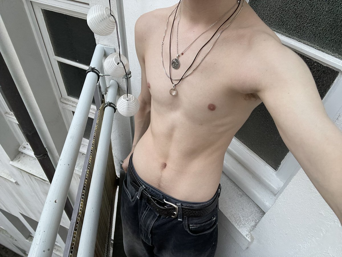 S4kai07's tweet photo. Good morning peopleeee:3 https://t.co/63cjndMTOc