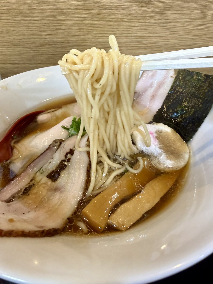 za0ez's tweet photo. 札幌ラーメン行脚！！2026
⭐︎極鶏豚清湯 
らぁめん道場 極・麺処 まるは・我流麺舞 飛燕・札幌つけ麺 風来堂の4店によるスペシャルコラボ✨
昼過ぎだったけど残ってて良かった！
スープも麺も具材も全てが美味すぎた！！ https://t.co/M2Nlh13xv2