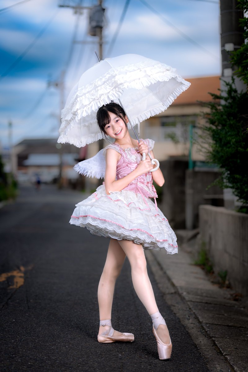 urraco1974's tweet photo. バレエ少女🩰特有のしなやかな脚づかい、YUURIちゃん

2026.7.20.
直方市内

#MsAngels 
#YUURI (JS5)
#YUURIちゃん140cm 
#バレリーナアイドル🩰 
#エムズエンジェルズ https://t.co/fj7tZQKyFy