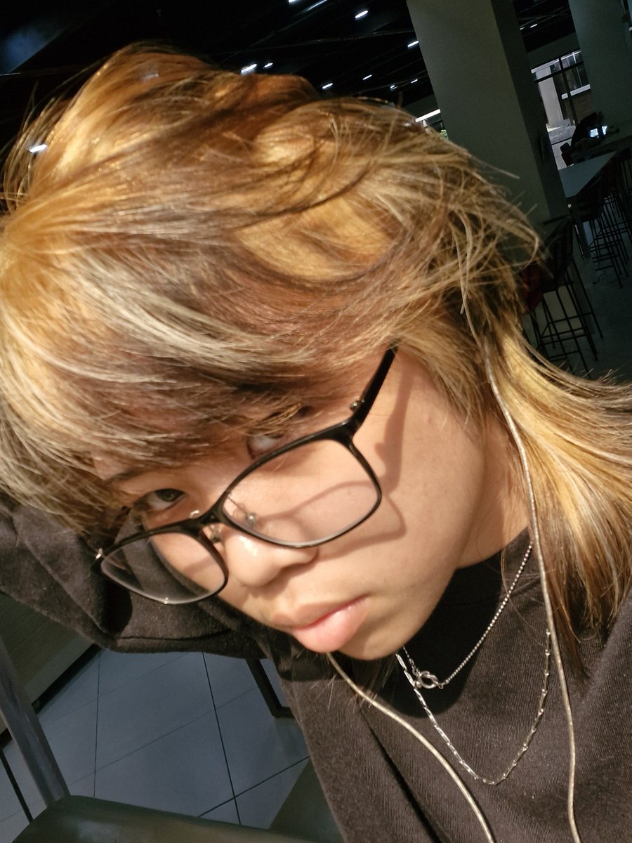 deskzip tweet picture