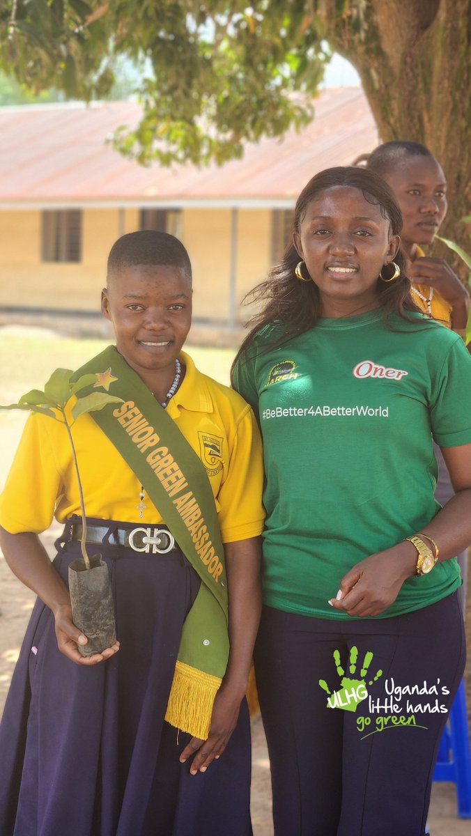 LilHandsGoGreen's tweet photo. Couldn’t let this Wednesday pass without highlighting Munguchi, a newly crowned Green Ambassador from Mt. Watti SS, Arua District.#WCW

It's incredibly inspiring to see young minds dedicated to carrying on the green legacy
#GoGreenUg #GreenFestival26

@JosephMasembe1 @OnerJuiceUg https://t.co/viw2FOeTmo