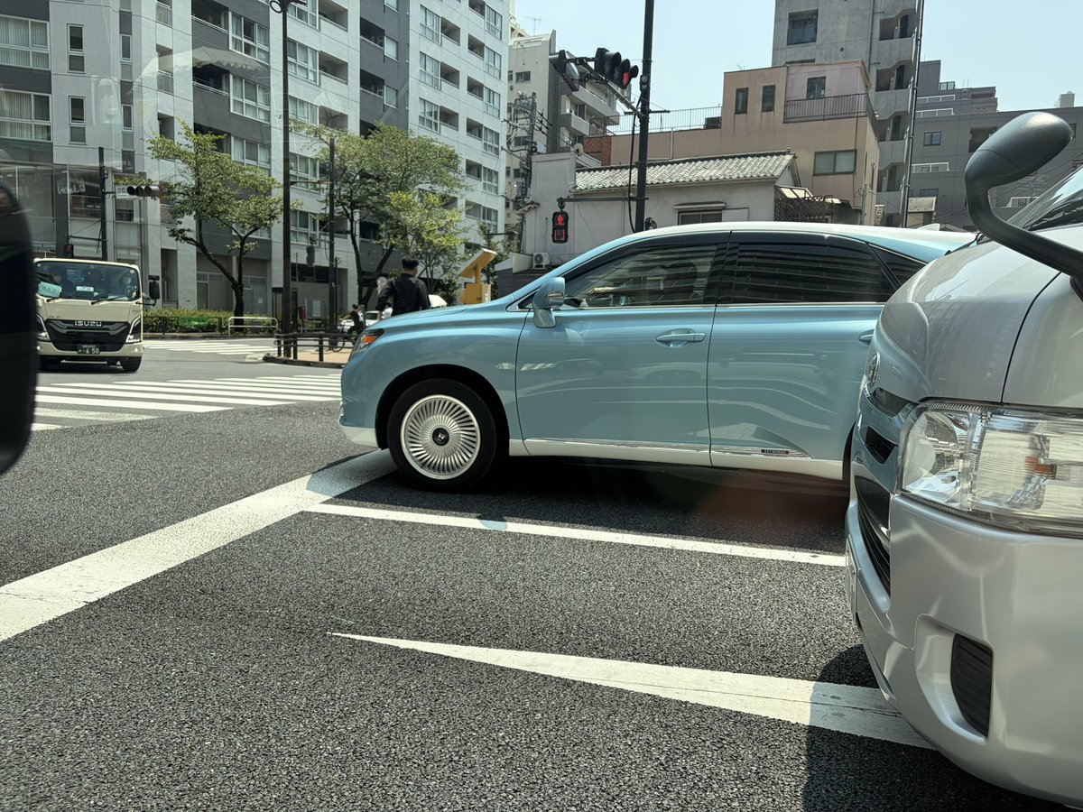 vMAFUYUv's tweet photo. 五反田で見かけたRXなんだけど夏っぽいしいい色だった https://t.co/U4udUg6sEN