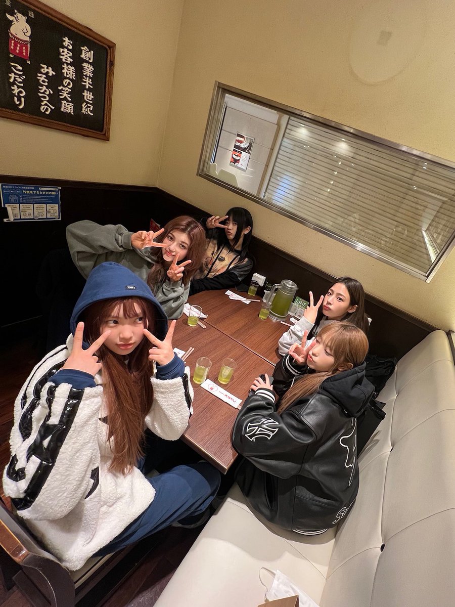 newjeans_loop's tweet photo. #다섯명이_만든_네번째_여름
#MHDHH_FIVE_4EVER
#민하다해혜_5진스_4에버
#4EVER_WITH_MHDHH https://t.co/V2g7h3TnB5