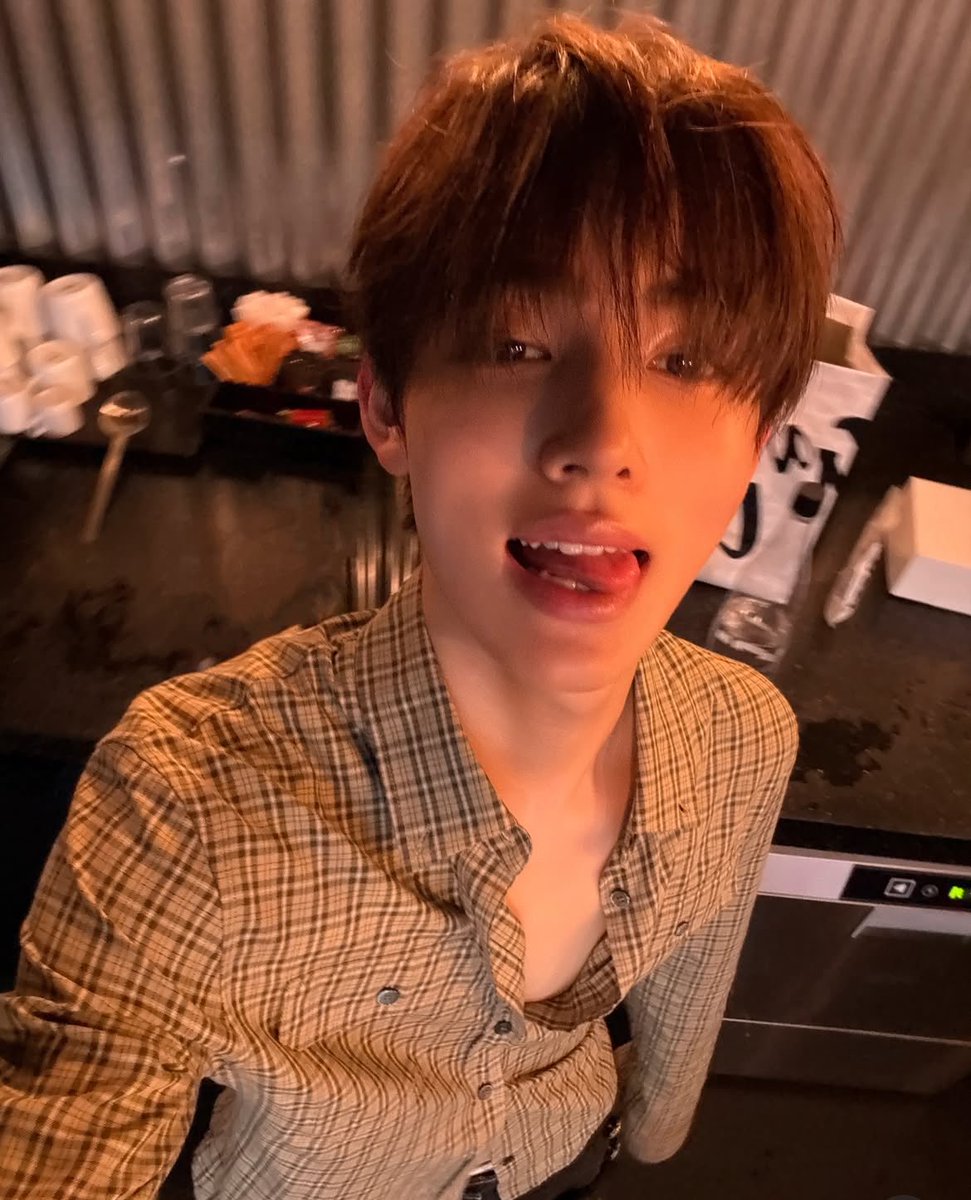 fiveinframe's tweet photo. STOP MELETTT https://t.co/NIq7P12YON