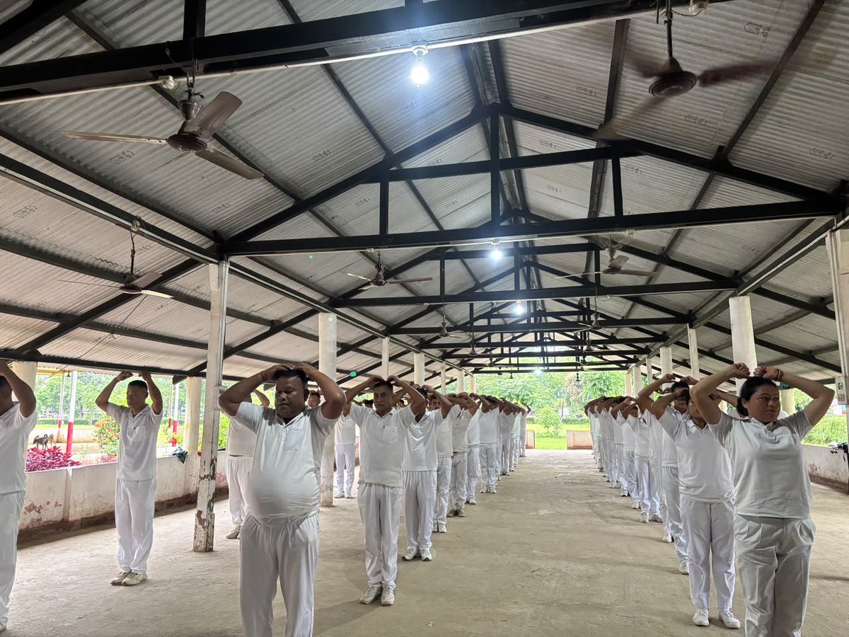 2ndapbn's tweet photo. Mass PT conducted today at 2nd Assam Police Battalion, Makum.
@CMOfficeAssam
@assampolice
@DGPAssamPolice https://t.co/siKoRH5wvI