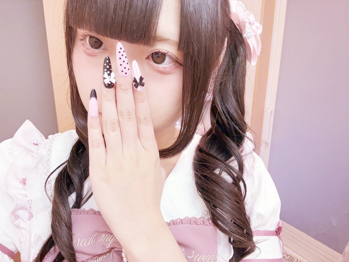 qudaf5's tweet photo. リズリサかわいい◟( ᵒ̴̶̷̥́ ·̫ ᵒ̴̶̷̣̥̀ ) #自撮り界隈 #地雷系女子と繋がりたい https://t.co/HujE6GfC8J