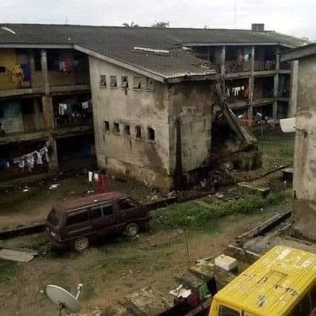 PO_GrassRootM's tweet photo. Nigerian Police Barracks vs Judges’ Quarters In The Same Country? https://t.co/9bLtI73D5p