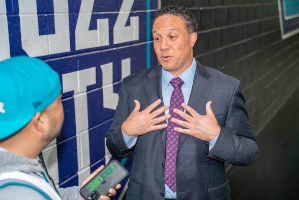 theNazReidLover's tweet photo. Looking to branch out a little.

What Hornets podcasts or YouTube channels do y’all actually recommend?

Here’s my current list: 

- Locked on Hornets (podcast)
- Buzz Beat (podcast)
- Hornets on SI (website and new-ish podcast)

#Hornets #BuzzCity #NBA https://t.co/BSPo45O20i