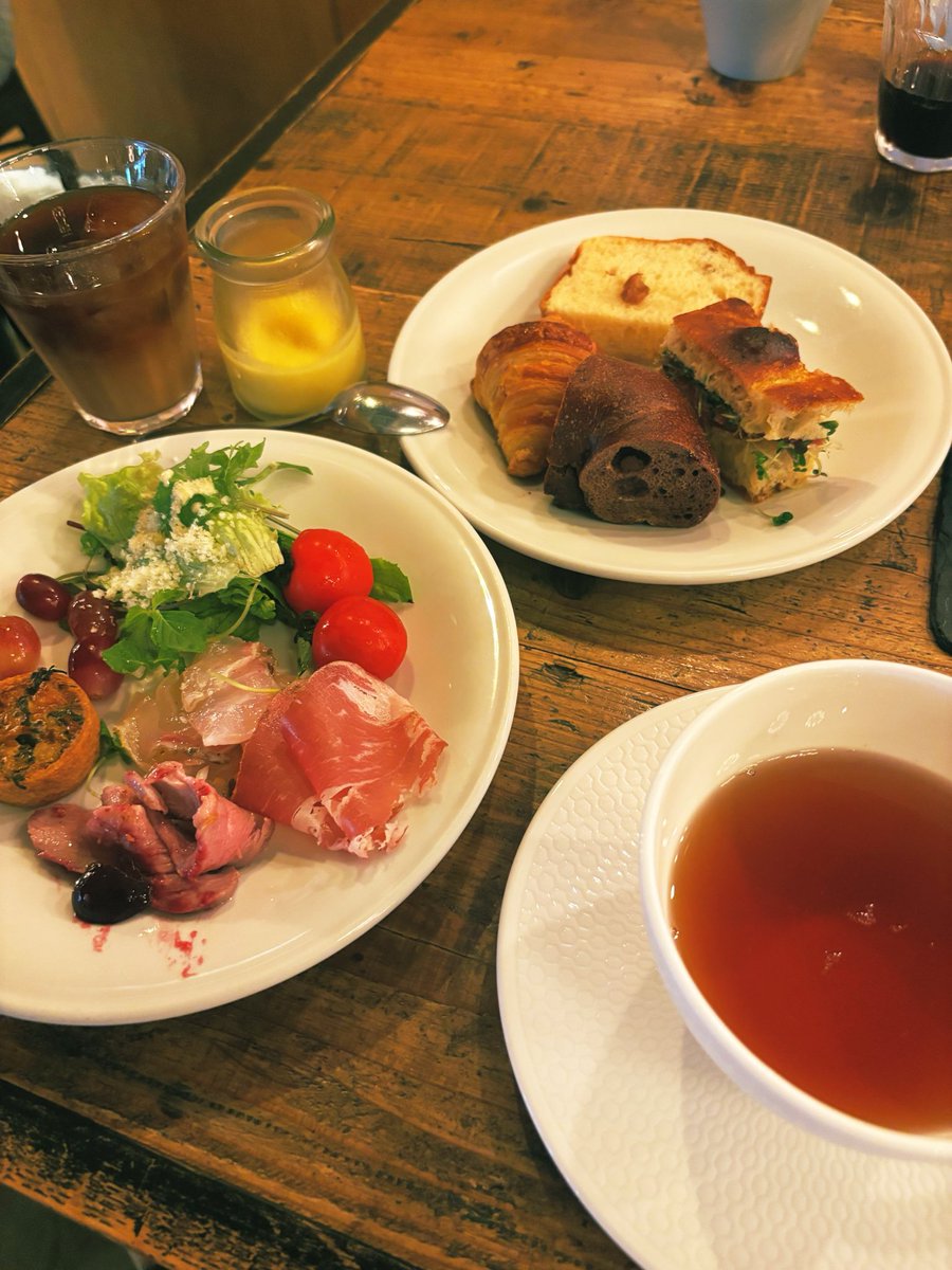 mtan0303's tweet photo. パンブュッフェ
食べすぎた😝 https://t.co/li5Ym80hEe