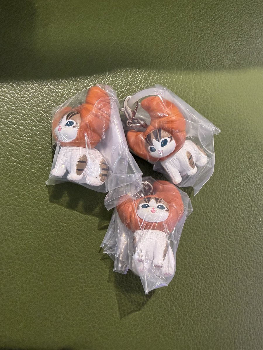 maytan0122's tweet photo. 【交換】mofusand めじるし ベーカリーにゃん

譲 クロワッサン

求 カニパン

1:1の交換希望
京都市内手渡しor郵送
検索からでもお声がけください⟡˖· https://t.co/8mdcegD3Cv