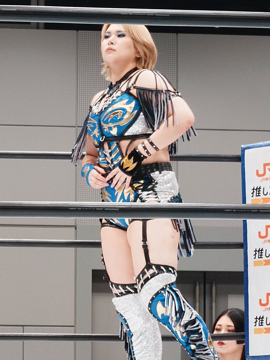 Hidecchi_C's tweet photo. STARDOM 5★STAR GP 2026 in OSAKAその⑧

HANAKO🆚天咲光由

#STARDOM　#HANAKO　選手　#天咲光由　選手 https://t.co/ufz6OoPs4s