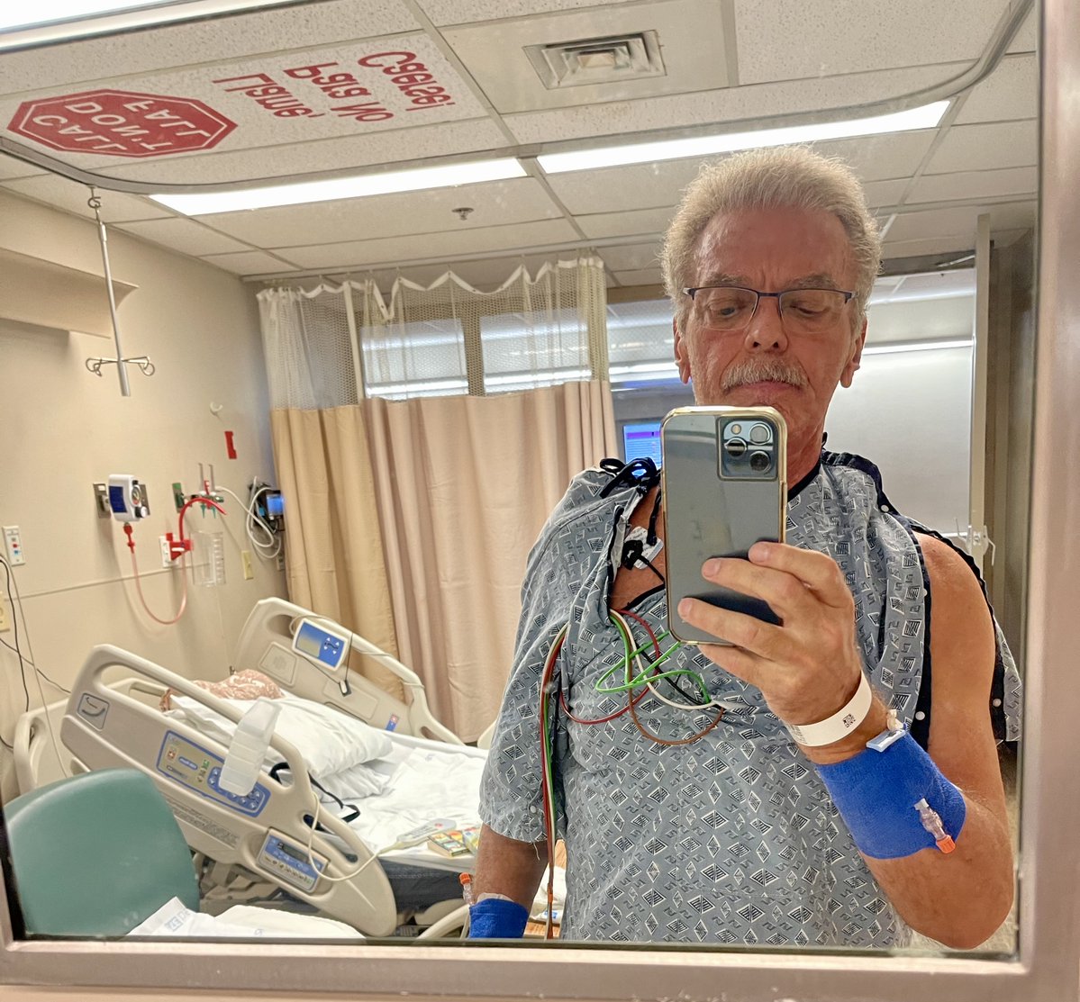 SubduedSnarl's tweet photo. 3 Years Ago Today
7-22-2023
I had a minor stroke w/ paralyzed hand;
was at hospital in 5 minutes and given
clot-busting drug in just over an hour
Working constantly-my fingers started
moving about 18 hours post-CVA
I had 10 #HBOT sessions which helped me regain
most of what I'd lost😌
The most noticeable
ill effect was that I visually aged 10 years
over the next couple of months ! 👴
Grateful to the Lord God
for His grace, mercy, and healing !🙏
I've been through a lot
would be a huge understatement !😳
see my bio for a hint 🤏